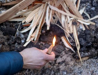 Kit UCO per l&#039;accensione del fuoco Fiammiferi resistenti alle tempeste