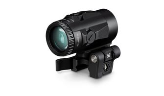 Modulo di ingrandimento Vortex Optics davanti all&#039;ingranditore Micro 3x