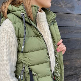 Marikoo TAISAA Gilet con cappuccio da donna, oliva