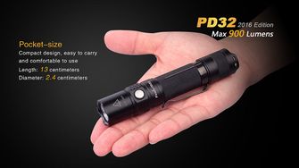 Fenix torcia LED PD32 XP-L, 900 lumen